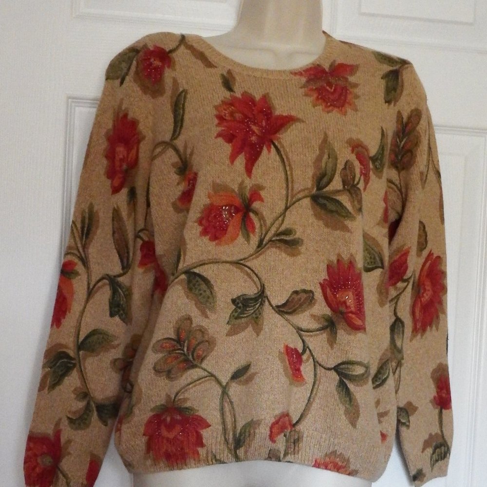 Women's long sleeve sweater, size Petite Large